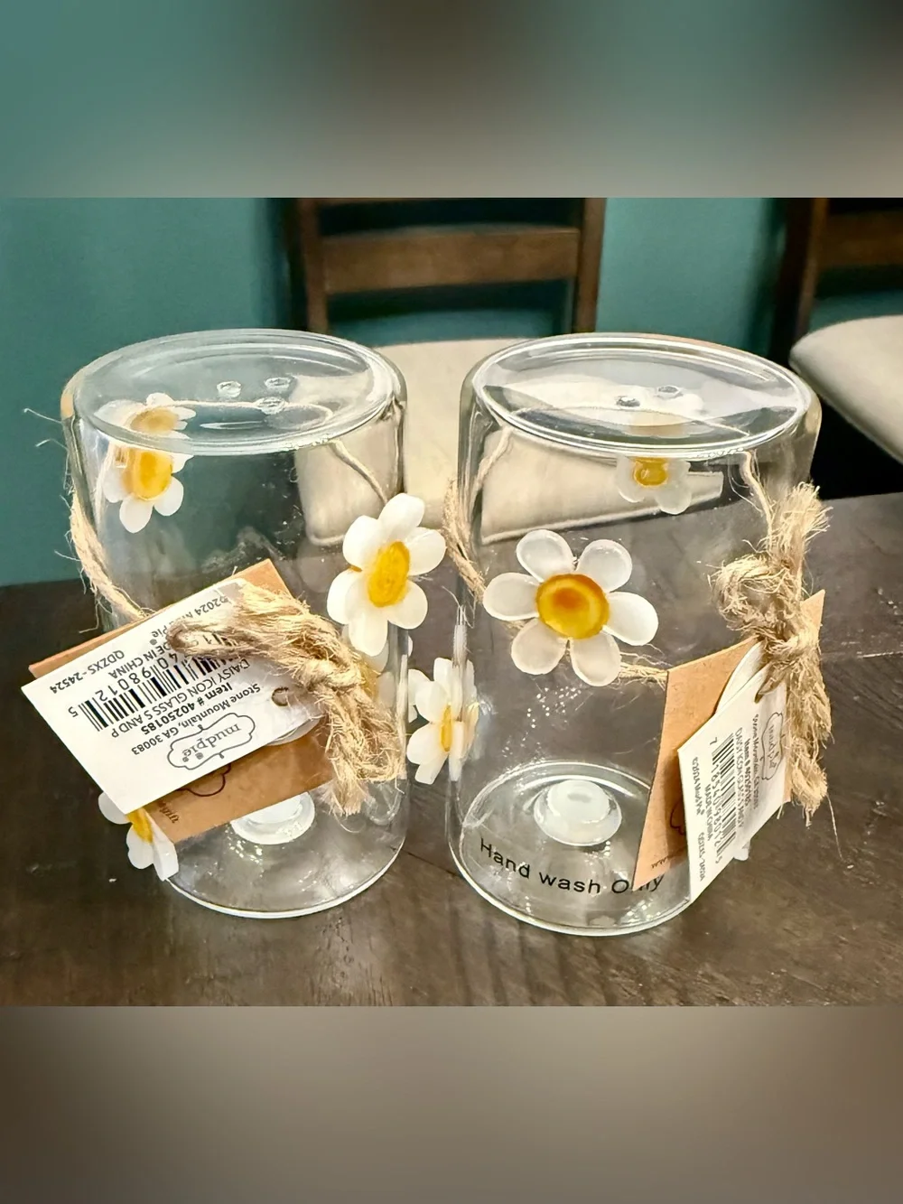 Mudd Pie Daisy Icon Glass Salt and Pepper Shakers Set